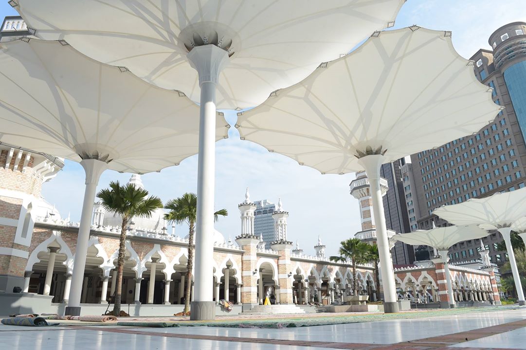 Masjid jamek hovlisi